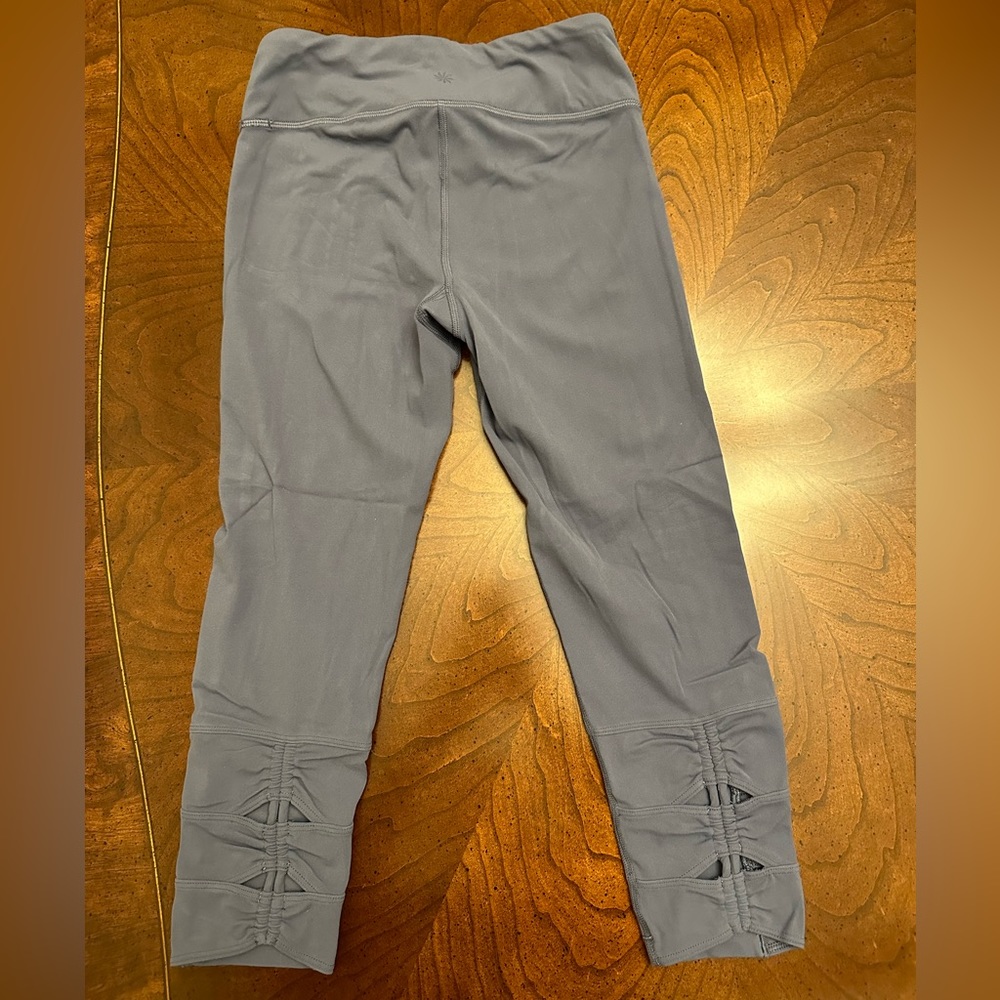 Athleta Girl Capri leggings